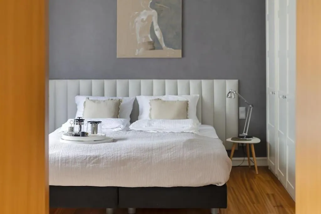 Chmielna City Center Apartment With Bath Warsaw