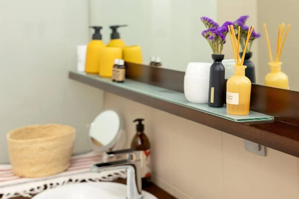 Chmielna City Center Apartment With Bath Warsaw Poland
