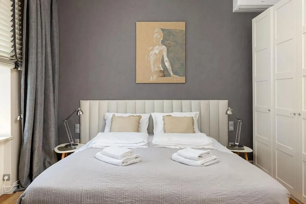 Chmielna City Center Apartment With Bath Warsaw 0*,  Poland