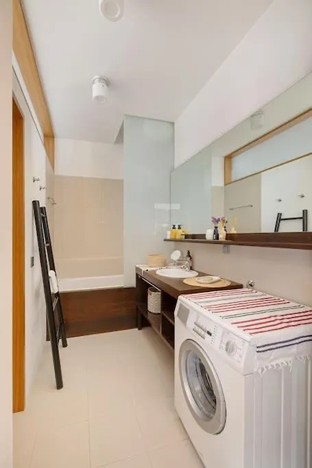 Chmielna City Center Apartment With Bath Warsaw 0*,  Poland